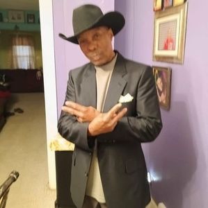 Meet your Posher, Clarence